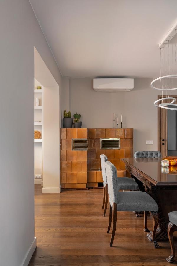 New High-End Designer 3Br Central Apt София Екстериор снимка